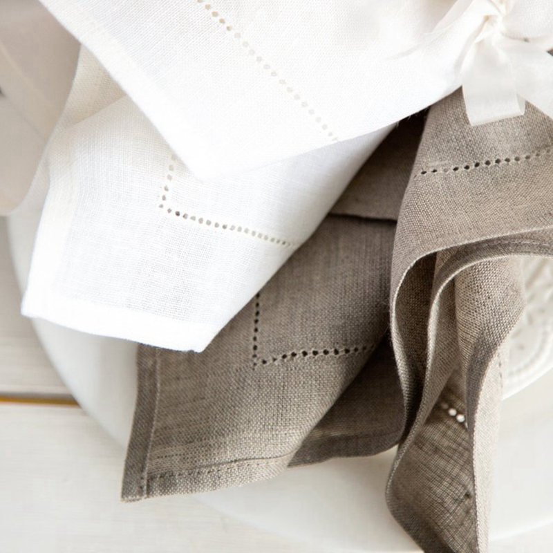 Monogrammed Handkerchief - 6 قطع الأبيض همستيتش المناديل كوكتيل