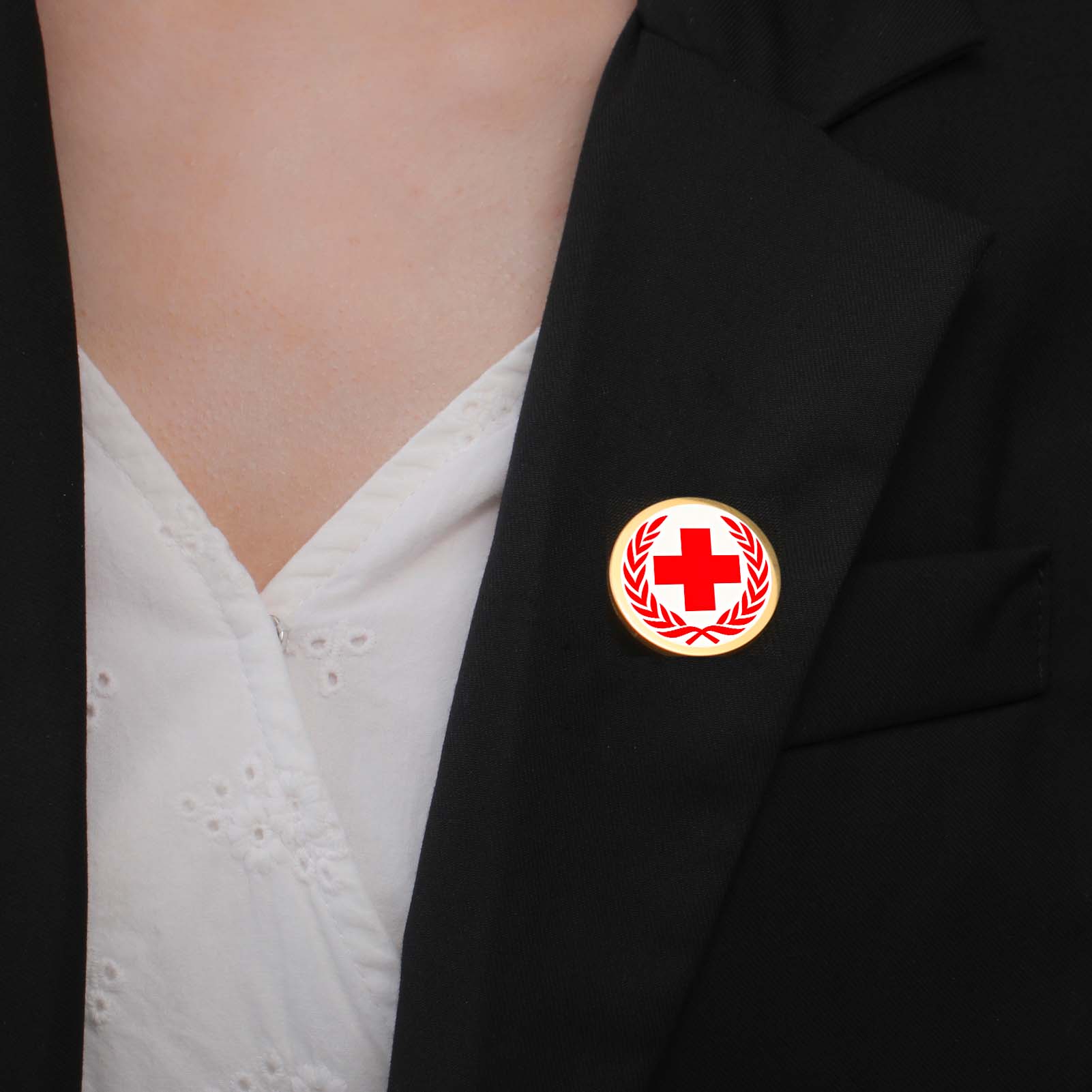 دبوس شارة صدر مخصص من الفولاذ  - مراجعة Tuxedo Lapel Pin وسعره