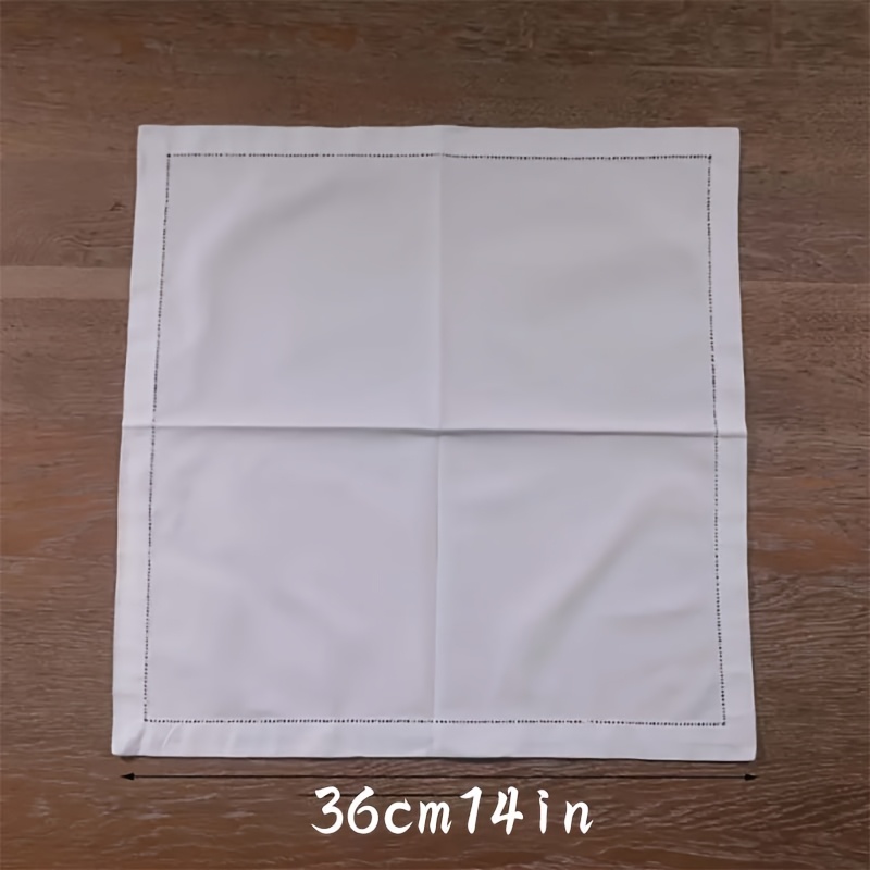 منديل مربع فاخر لطاولة الطعام  - مراجعة Monogrammed Handkerchief وسعره