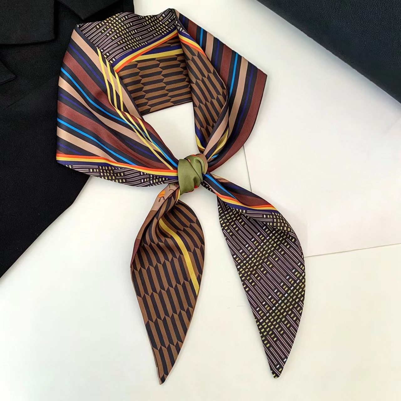 وشاح حرير فاخر مطبوع طويل بشري - مراجعة Silk Tie Woven وسعره