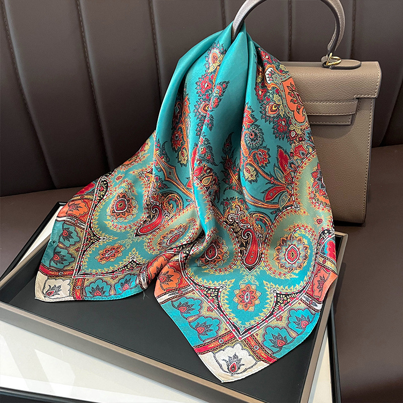 وشاح مربع من الحرير الحقيقي لع - مراجعة Silk Tie Woven وسعره