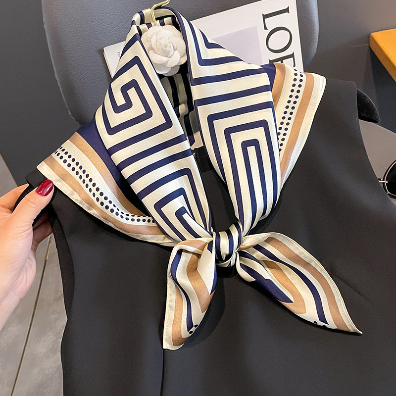 العلامة التجارية الفاخرة منديل - مراجعة Silk Tie Woven وسعره