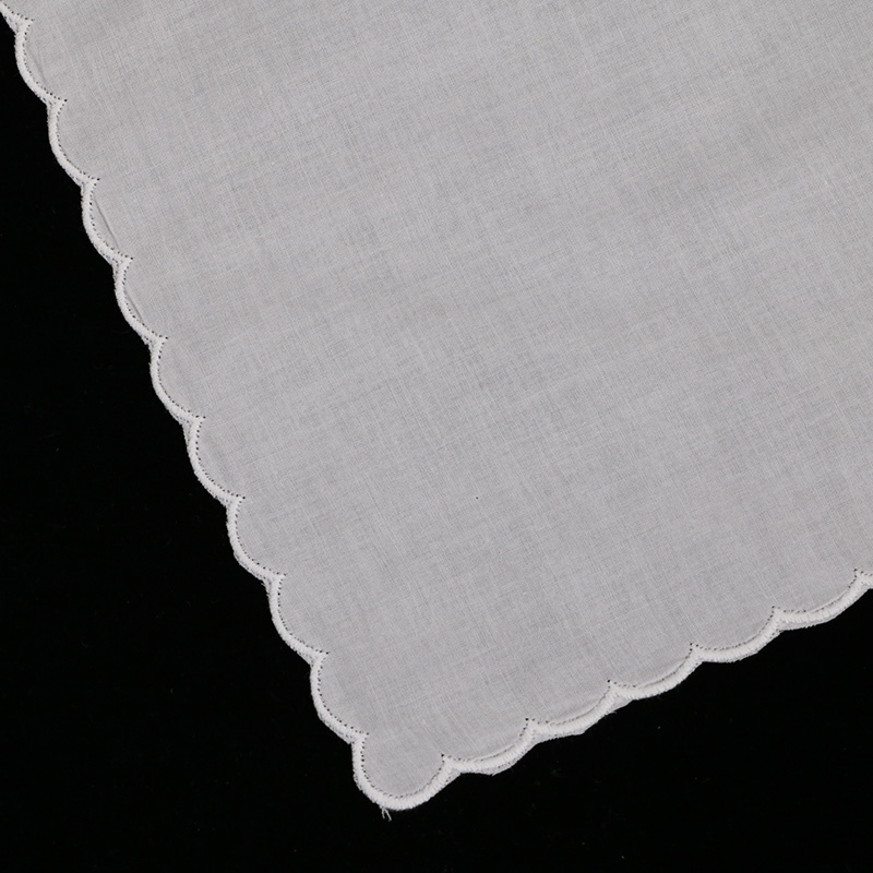 مناديل قطنية بيضاء A011 بحواف  - مراجعة Monogrammed Handkerchief وسعره
