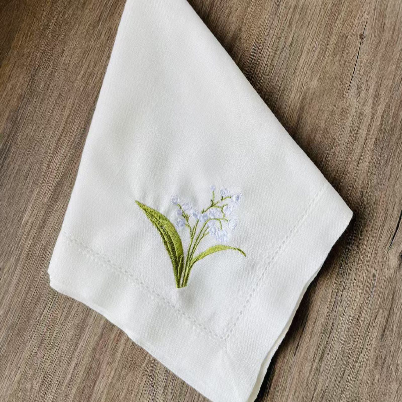 مناديل مطرزة، مفارش طاولة، زين - مراجعة Monogrammed Handkerchief وسعره